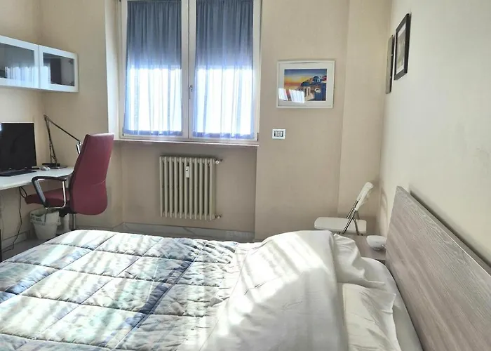 Arrivasti Stays, Spacious In Centre *