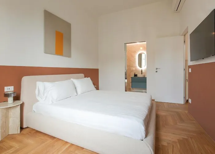 Hacca Collection - Luxury 3br Center