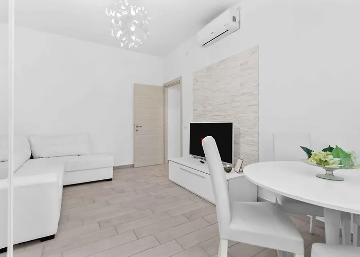 Lägenhet - Parking And Free Wifi *