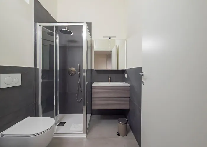 Duomo M5 A Stone's Throw From The Subway ミラノ