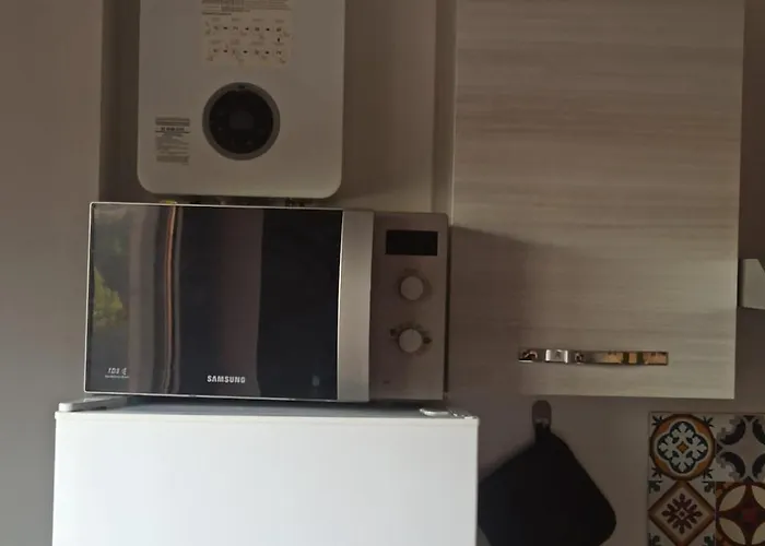 Lejlighed 15 Min From The Cathedral, Spacious, Bright, Elevator, Wi-fi