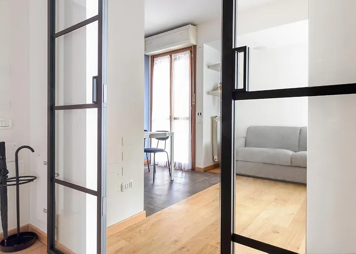 Il Nido Di Pillo-near Subway Line 4 * Milan