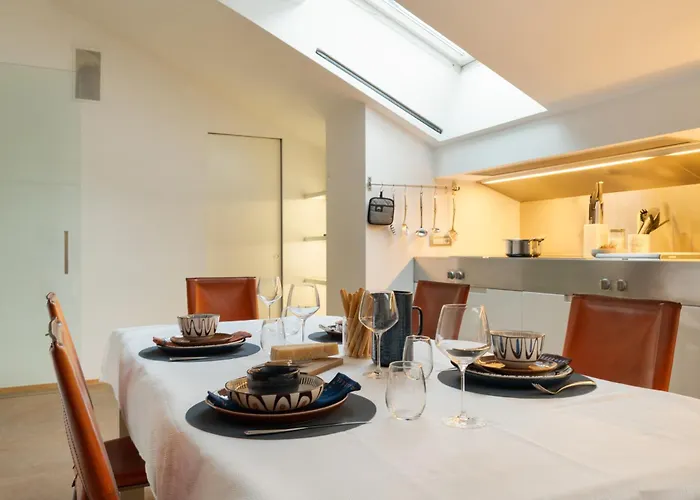 Guesthost - 500sqm Luxury With Spa, Gym, Terrace, Game & Garage * Mediolan