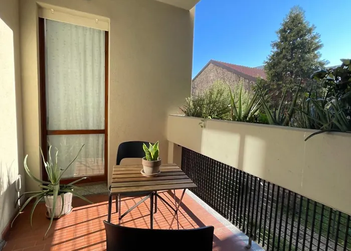 Duo Living, Spacious Comfortable 5 Minutes From Lancetti *