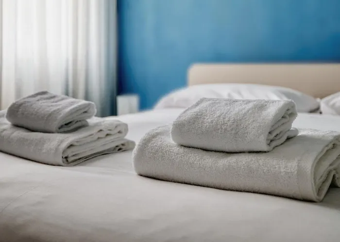 Just Urban - Elegant 1-br Flat In Solari Area - 2 Min Metro M4 아파트 밀라노