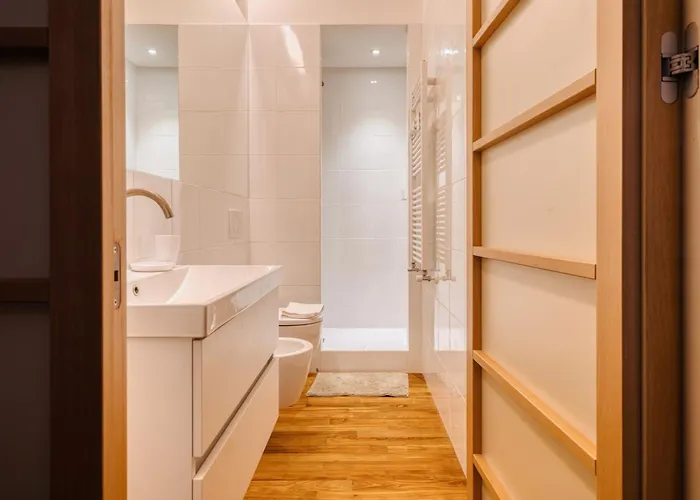 Lejlighed Just Urban - Exclusive 1br Center With Balcony *