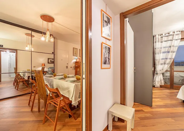 Lägenhet 5' From Bocconi With 2 Bedr And 2 Bathr