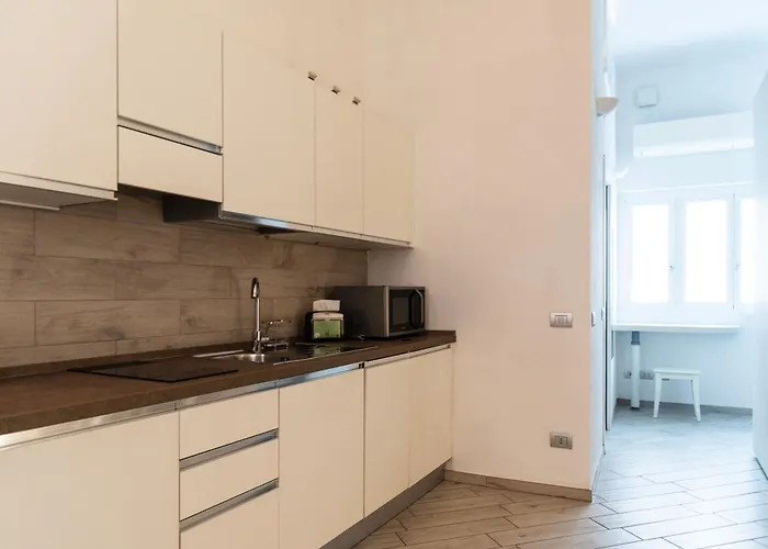 Youhosty - Monforte 13 * Milan