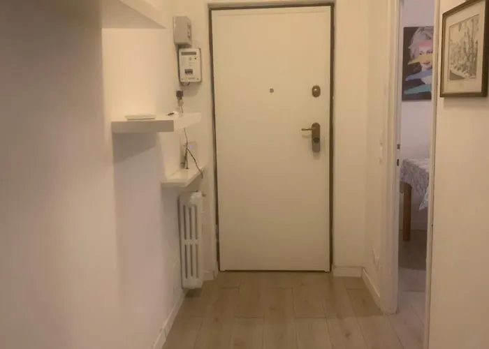 Accogliente Casetta A A Due Passi Dalla Metro Tolstoi Appartement