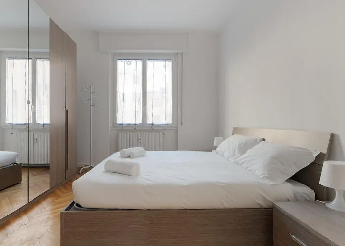 Guesthost - Certosa Cozy Flat With Balcony דירה