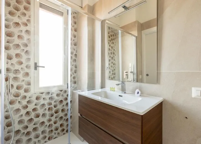 Bdc - With Parking! Apartman Milánó