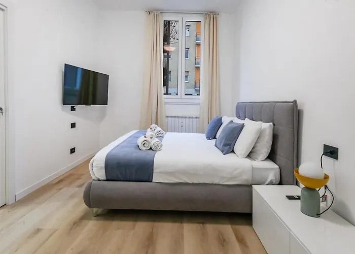 Luxury 2-bedroom Station