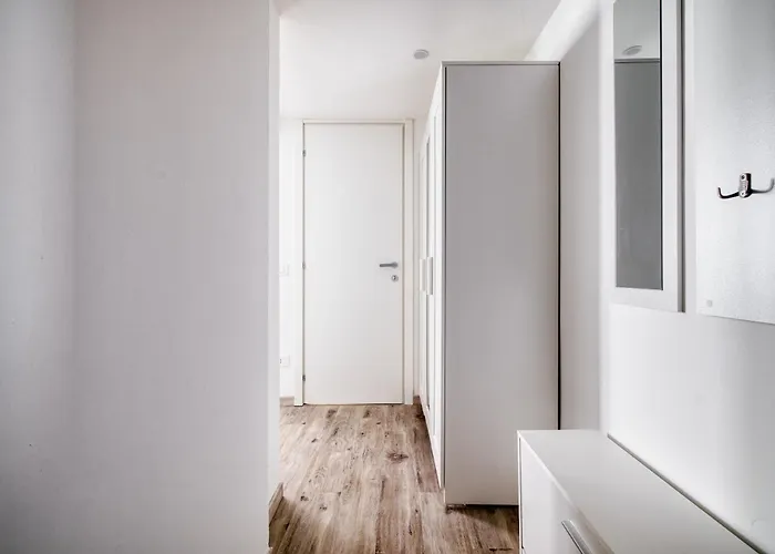 Domusmi Via Fiuggi מילאנו