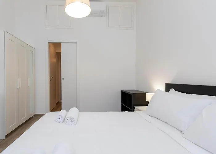 Daire M1 M2 A Short Walk From The Subway *