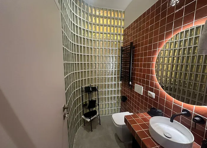 Be Your - Atelier 12 Milán