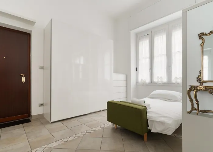 Charming Near M1 Loreto And Iconic Tram 1 To Center Apartament *