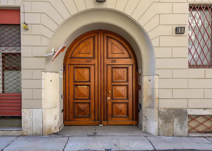 Borromei, 11 - Eleganza In Pieno Centro