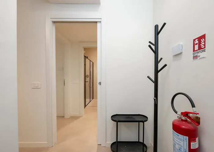 Apartament I-host - Modern 1br With Balcony Near Sempione Mediolan