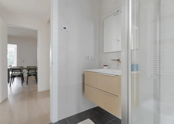 Guesthost - Lambrate Modern Flat With Terrace ミラノ
