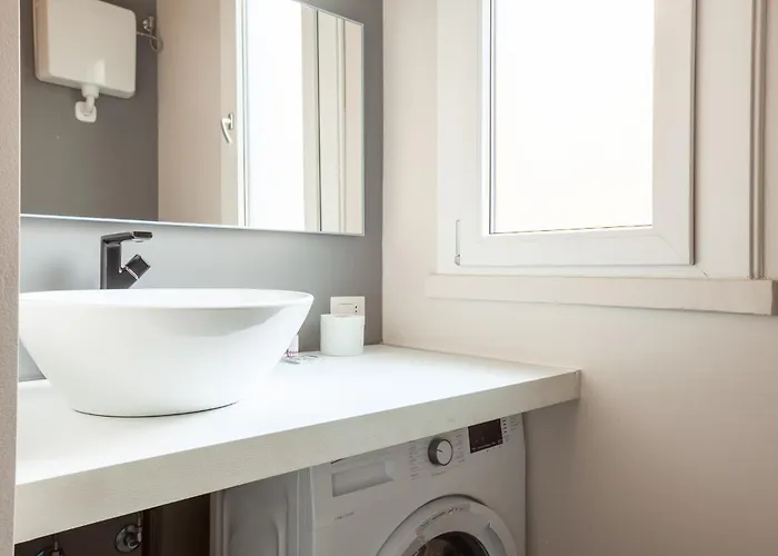 Commenda 21 Comfort Ed Eleganza Nel Cuore Di Lägenhet Milano