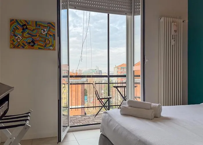 Metro 8 Min Cozy With Balcony