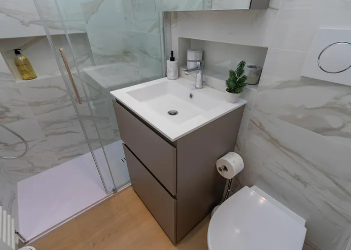 Brera Exclusive - New With Terrace, Near Parking *