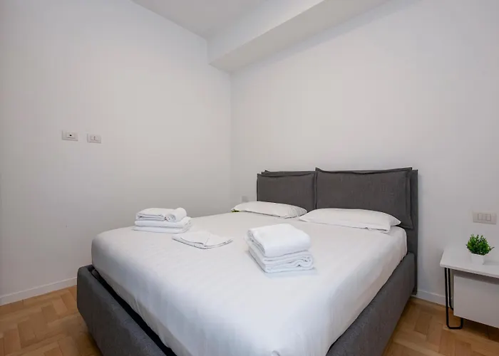 Apartment I-host - Bright 1br With Balcony In Milan