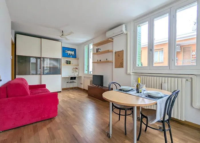 Casa Altaguardia Porta Romana Metro M3 Apartment