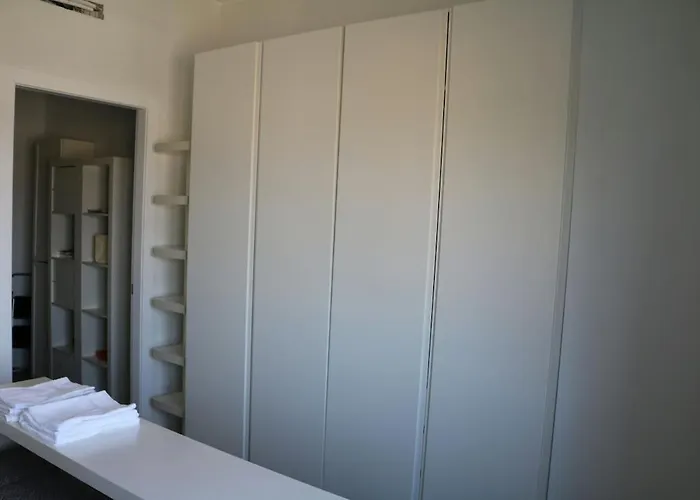 Lovely Very Near Zara Metro Station M3m5 Milano