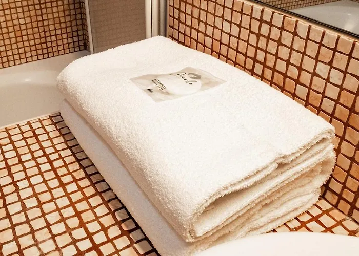 Moscova, Elegant In Centre Of ミラノ