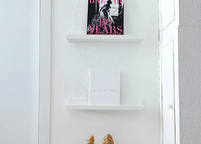 Apartment The Boutique Houses - Navigli - Tram 2 Direct To Duomo - Milan City Center *