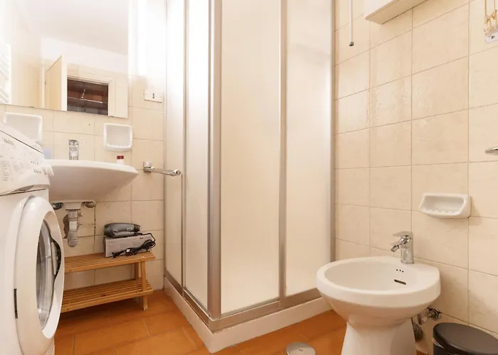 Guesthost - Cosy Gerusalemme M5 Lilla Line Mediolan