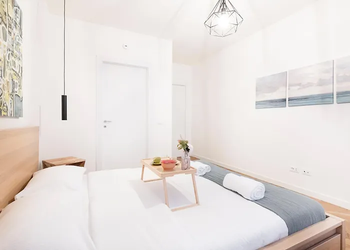 Easylife - - San Gregorio 3 F - P Venezia * ميلان