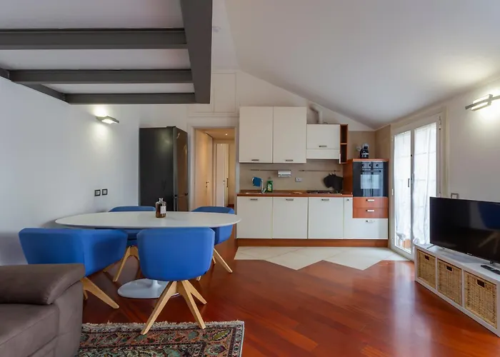 Comfort And Design Between Portello And Citylife Mailand