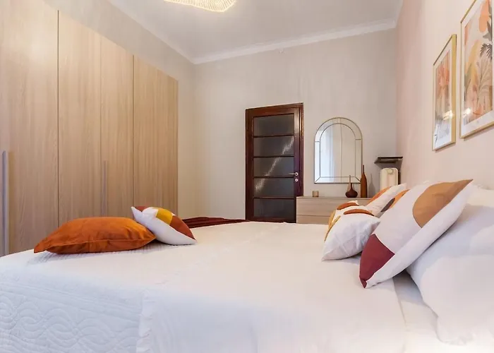 Daire Large Near The Station