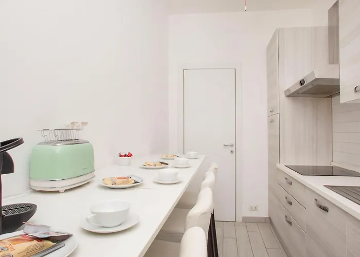 דירה Corvetto Modern - Steps From M3 Corvetto מילאנו