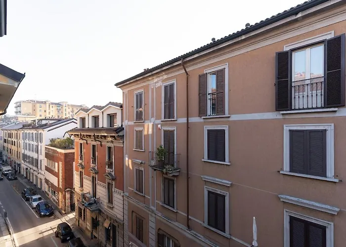 아파트 Navigli - Montevideo - Bilocale Su Due Piani