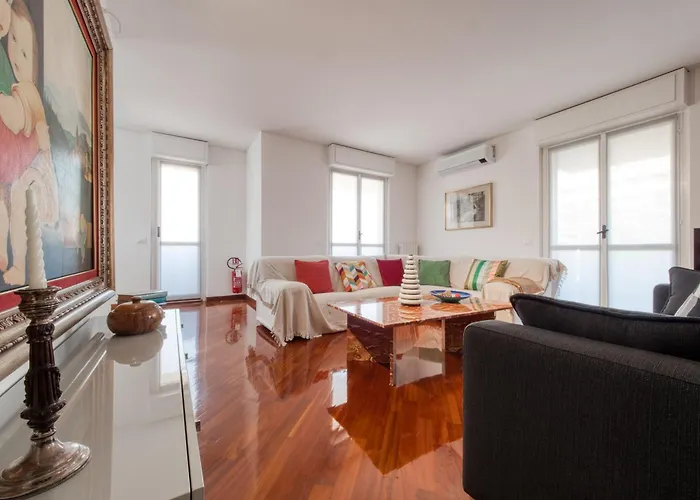 La Collezione Di Anna Milán