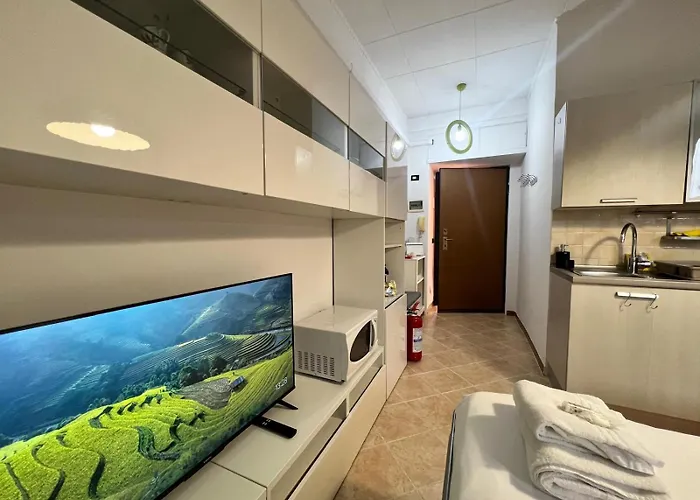 Kibilu - Via Imbonati Apartament *