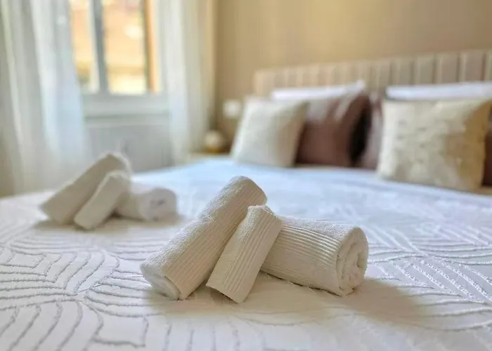 Convention Center Sempione Castle Double Bathroom Entire Apartment, 24h Supermarket, Nightlife דירה מילאנו