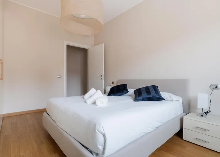 Guesthost - Bright Gambara Appartamento Milano
