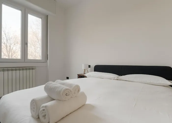 Guesthost - Cozy Near San Siro Apartamento Milão