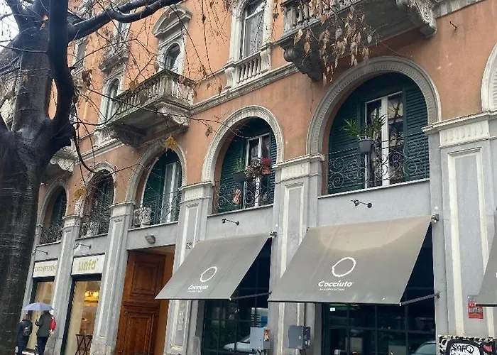 Chicchi House * Milan