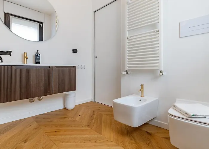 Modern Loft With Projector E Private Garden, Station