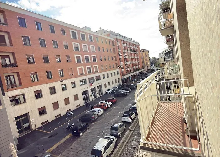 Brera Elegant - Via San Marco View Apartamento Milão