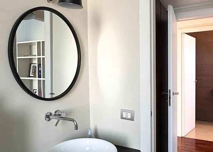 Bright House Between Navigli And Parco Solari