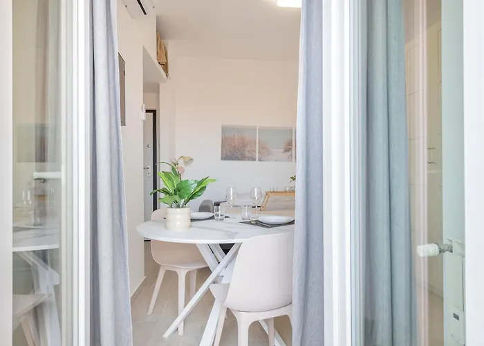 Apartment Easylife - - Paoli 6 P3 - Navigli Milan