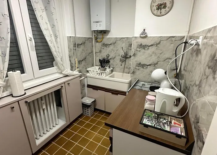 Airb&b Mery -fabrique Unipol Dome- Milánó