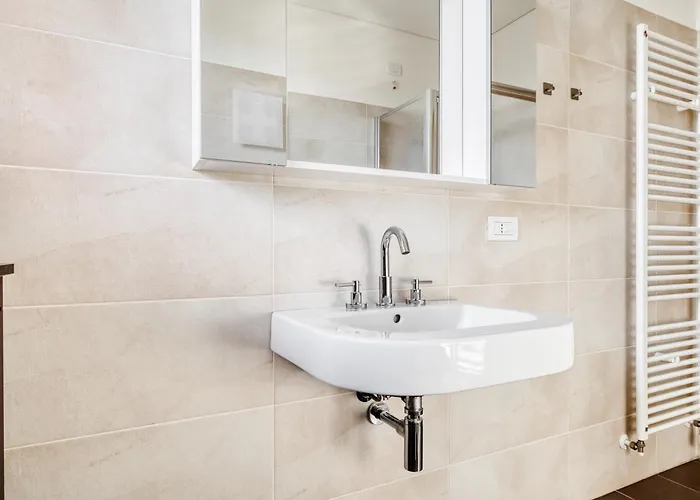 Giaxtower Palestra & Piscina Pure Living 5' Piano *