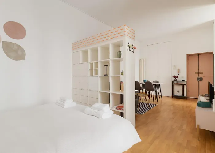 Guesthost - La Casa Di Luca Milão